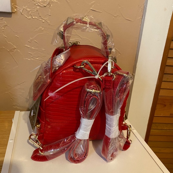 COPY - Steve Madden Backpack/Crossbody - Picture 4 of 6